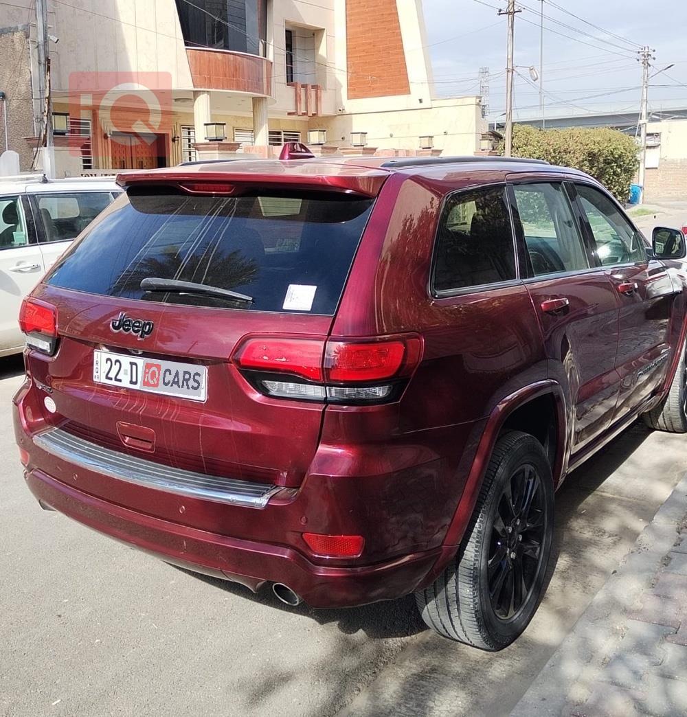 جیپ گراند شیرۆکی